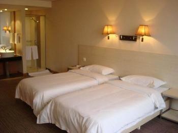 נאנטונג Eden Holiday Hotel מראה חיצוני תמונה